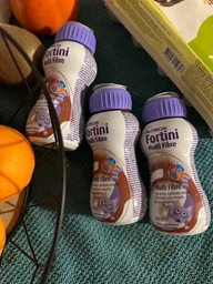 Энтеральное питание Nutricia Fortini Фортини с пищевыми волокнами со вкусом шоколада для специальных медицинских целей для детей от 1 года 200 мл (8716900553356) фото от покупателей 5
