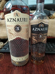 Коньяк Aznauri 3 года выдержки 0.5 л 40% (4820189290094)