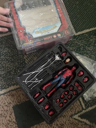 Человек-паук Возвращение домой Spider-Man Homecoming Mafex 103 Spider-Man фото от покупателей 3