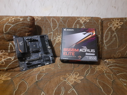 Видеокарта Gigabyte PCI-Ex Radeon RX 7600 Gaming OC 8GB GDDR6 (128bit) (18000) (2 x HDMI, 2 x DisplayPort) (GV-R76GAMING OC-8GD) фото от покупателей 3