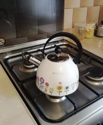 Чайник со свистком Kamille KM-1079 Цветочки из нержавеющей стали 1,8 л Белый (127-84-1079)