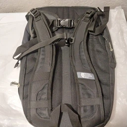 Рюкзак The North Face Mainframe 24L черный фото от покупателей 1