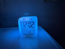 Годинник будильник хамелеон UFT Clock kub з термометром 10х10х10 см (clockkub) фото від покупців 1