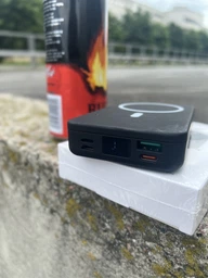 УМБ Павербанк 10000 mAh PD 22.5W Міні, Villini бездротова магнітна зарядка 15W Magsafe, швидка зарядка 3.0 PD, для айфона, телефона, роутера, вбудовані кабелі Lightning, Type-C , V-0017 фото від покупців 1