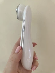 Микротоковый массажер для лица и шеи Swan Beauty Skin Boost RF-30 MS EMS массажер с микротоками от отеков лифтинг и тонус кожи мощный для омоложения с микротоками светотерапия аккумуляторный белый фото от покупателей 15