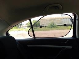 Боковые солнцезащитные шторки CarLife 650 х 380 мм 2 шт (ss065)