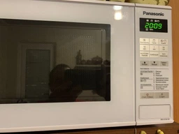 Мікрохвильова піч Panasonic NN-GT261WZPE