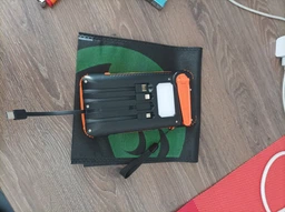 Захищений повербанк з сонячною батареєю HAVIT HV-PB5126 20000mAh фото від покупців 3
