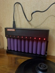 Зарядное устройство для Quantum QM-BC5100 для Li-ion 3.7V акум. 10-slot (220V) (0746020702967)