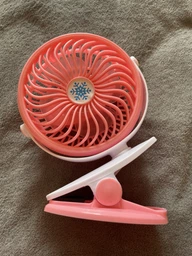 Переносной USB мини-вентилятор Mini Fan ML-F168 с аккумулятором на прищепке, розовый фото от покупателей 3