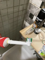 Насадки для электрической зубной щетки Oral-B Electric Precision Clean 3 шт (4210201848172) фото от покупателей 16