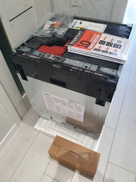 Посудомийна машина Whirlpool W8IHF58TU