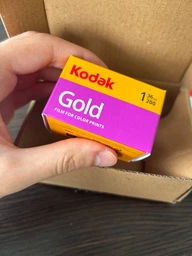 Кольорова фотоплівка KODAK Gold 36 (iso 200/36 кадрів, 35мм негативна, 135 формат) до 2028-02 термін придатності фото від покупців 1
