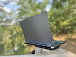 Ноутбук Lenovo LOQ 15IRX9 (83DV00KERA) Luna Grey / 15.6" IPS Full HD 144 Гц / Intel Core i7-13650HX / nVidia GeForce RTX 4060, 8 ГБ / RAM 16 ГБ / SSD 1 ТБ / 4-Zone RGB фото від покупців 2