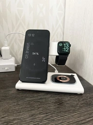 Безпровідна зарядна станція Magsafe 3 в 1 15 Вт для iPhone Apple Watch AirPods для айфона часів /серии Samsung Galaxy S22/S21/S20/S10 Біла фото від покупців 6