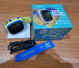 Дитячий смарт-годинник Gelius GP-PK006 GPS/4G (IP67) Blue-Yellow (2099900903861) фото від покупців 12