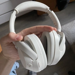 Наушники Sony Over-ear Ult Wear WHULT900N Off White (WHULT900NW.CE7) фото от покупателей 19
