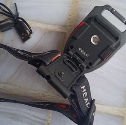 Аккумуляторный туристический аварийный фонарик брелок 3в1, с USB-зарядкой, магнитном и карабином CB-2209 Желтый фото от покупателей 2