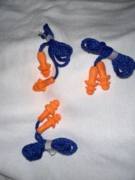 Беруши универсальные для плавания и от шума в пластиковом футляре Earplugs Yellow (желтый) фото от покупателей 10