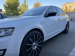 Накладки на дзеркала BMW-Style (2 шт) для Skoda Octavia III A7 2013-2019 рр фото від покупців 2