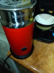 Капучинатор Nespresso Aeroccino 3 Красный