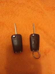 Корпус выкидного ключа Opel Vectra Astra Omega Insignia Zafira Crossland X Campo Vivaro AdlerKey (87-64) на 2 кнопки (лезвие HU101 две черные кнопки под чип 7946/7941) фото от покупателей 7