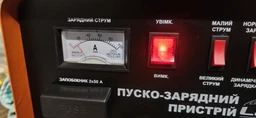 Пуско-зарядное устройство для автомобильного аккумулятора Lavita LA 192017, 12-24V, 45A, пуск -100A фото от покупателей 7