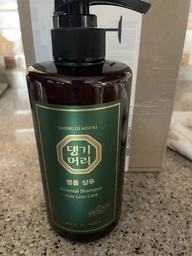 Шампунь против выпадения волос Daeng Gi Meo Ri Oriental Special Shampoo 500 ml
