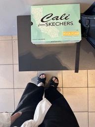 Жіночі сандалі Skechers Flex Appeal 4.0 White/Light Pink 41 Рожевий 119487-BLSH