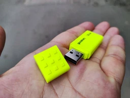 Флеш память USB Goodram UME2 64GB USB 2.0 White (UME2-0640W0R11) фото от покупателей 10