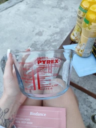 Мірна склянка скляна Pyrex Classic 1 л 264B000