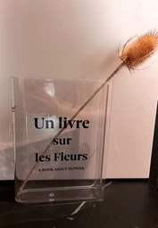 Ваза книга для квітів прозора з акрилу "Un livre sur les Fleurs" фото від покупців 1
