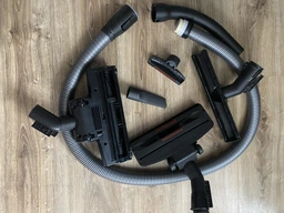 Пилосос для сухого прибирання BOSCH BGLS4POW2 фото від покупців 1