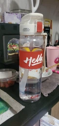 Тритановая бутылка для воды спортивная Cille Hello 860 мл фляга с ремешком и мешком бутылка для воды в школу со шкалой Красная