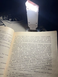 Портативная лампа для чтения на аккумуляторе LightPage, белая фото от покупателей 6