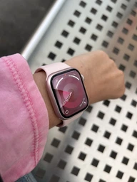 Смарт-годинник Apple Watch Series 9 GPS 41mm Starlight Aluminium Case with Starlight Sport Band - M/L (MR8U3QP/A)