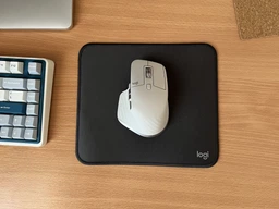 Игровая поверхность Logitech Mouse Pad Studio Series Graphite (956-000049) фото от покупателей 6