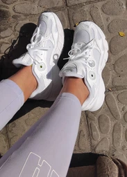 Женские кроссовки adidas Originals Astir W HQ6774 36.5 (4UK) Белые (4066749870607) фото от покупателей 5