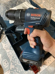 Акумуляторний ударний дриль-шурупокрут Bosch Professional GSB 185-LI з 2 акб GBA 18V 2.0Ah, з/п GAL 18V-20 у кейсі (06019K3100) фото від покупців 7