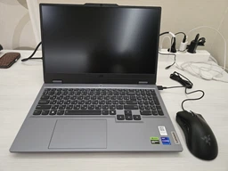Ноутбук Lenovo LOQ 15IRX9 (83DV00KERA)