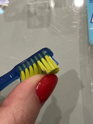 Зубная щетка Curaprox CS 5460 Ortho Ultra Soft Ультра-мягкая (CS5460 ortho-08) фото от покупателей 18