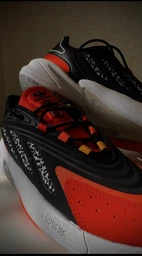 Жіночі кросівки adidas Originals Ozelia GY8544 36 (3.5UK) 22.2 см Сірий/Білий (4065419928037) фото від покупців 3