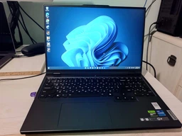 Ноутбук Lenovo Legion Pro 5 16IRX9 (83DF00D8RA) Onyx Grey / 16" IPS WQXGA 240 Гц / Intel Core i7-14700HX / RAM 32 ГБ / SSD 1 ТБ / nVidia GeForce RTX 4070, 8 ГБ / фото від покупців 8