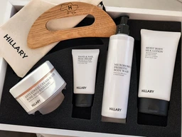 Подарочный набор шелкового ухода за телом с деревянным скребком Hillary Perfect Silk Body Care + Gua Sha: Кремовый скраб-антистресс + Крем-гель для душа + Крем для рук и ногтей + Увлажняющий лосьон-бустер M-11-382 фото от покупателей 6