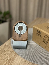 Подставка для зарядного устройства MagSafe магсейф для беспроводной зарядки телефона iPhone серии 15/14/13/12 на стол Дерево/Алюминий (CSS-001)