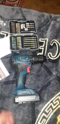 Акумуляторний ударний дриль-шурупокрут Bosch Professional GSB 185-LI з 2 акб GBA 18V 2.0Ah, з/п GAL 18V-20 у кейсі (06019K3100) фото від покупців 5