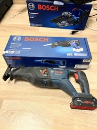 Аккумуляторная ножовка Bosch Professional GSA 185-LI без акб и з/у с 2 пильными полотнами (06016C0020)