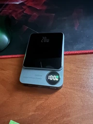УМБ PowerBank Q9 5000 mAh 20W (MagSafe) - Фіолетовий фото від покупців 9