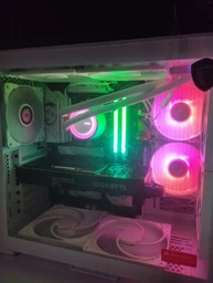 Система рідинного охолодження MSI MAG CoreLiquid E240 ARGB White фото від покупців 5