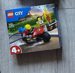 Конструктор LEGO City Пожежний рятувальний мотоцикл 57 деталей (60410) фото від покупців 3